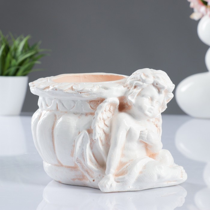 Фигурное кашпо "Ангел карапуз" бежевый 15х19х14см