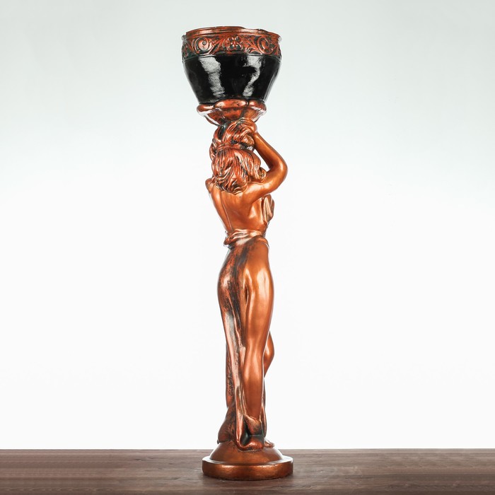 Фигурное кашпо "Девушка стоя кашпо на голове" большое, медь 100см