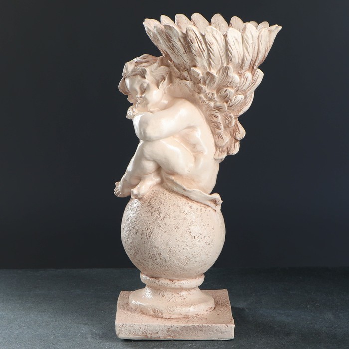 Фигурное кашпо "Ангел на шаре" состаренный, 46см