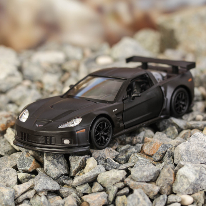 Машина металлическая Chevrolet Corvette C6.R, масштаб 1:32, инерционная, чёрный матовый цвет