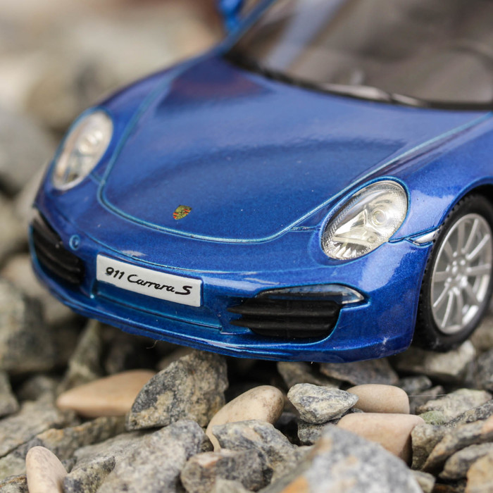Машина металлическая Porsche 911 Carrera S, масштаб 1:32, инерционная, цвет синий металлик