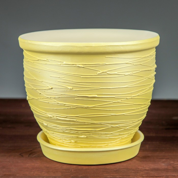 Кашпо "Премиум" цвет жёлтый 3л