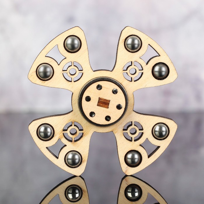 Спиннер деревянный "Бабочка", светлое дерево