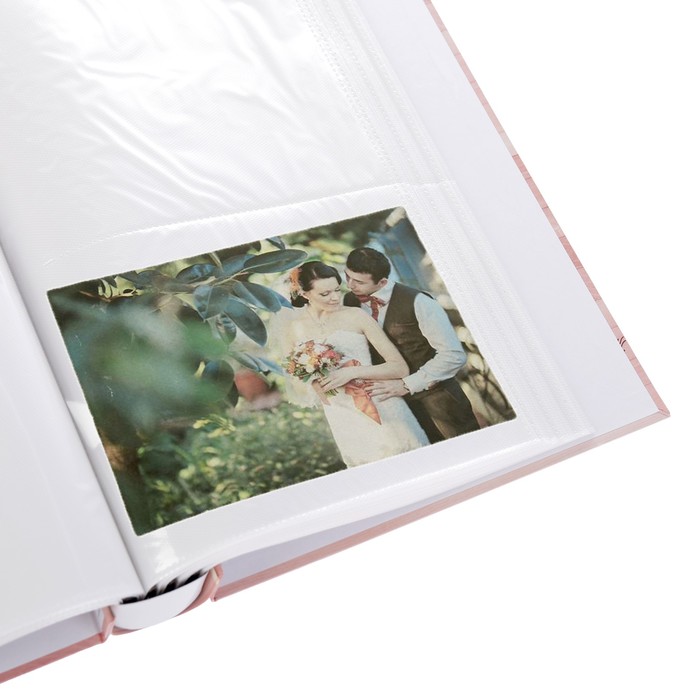 Фотоальбом на 200 фото 13х18 см "Бабочка на цветке" МИКС 29,4х23х5,7 см