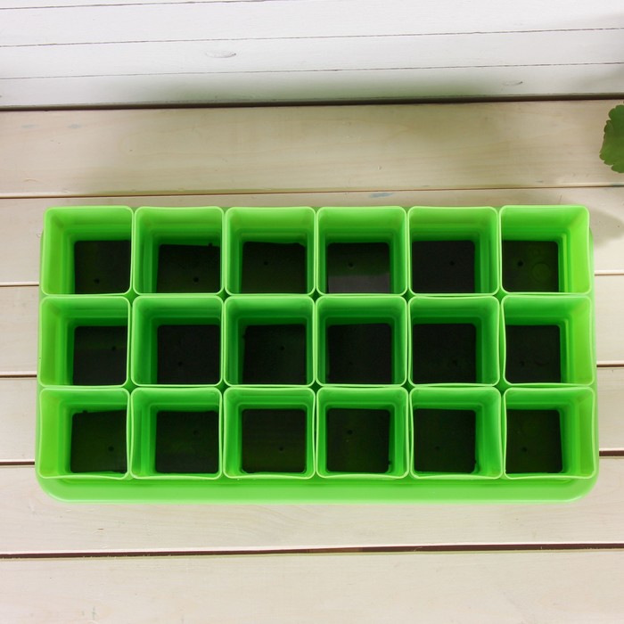 Набор для рассады: стаканы - 18 шт. по 320 мл, поддон 43 х 23 см, салатовый