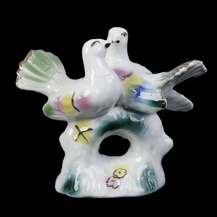 Сувенир керамика под фарфор "2 цветных голубя на ветке" 9,5х6х8 см