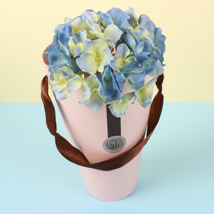 Конус для цветов 13 х 13 х 20 см