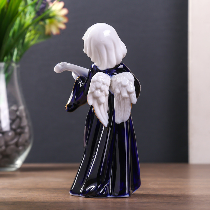 Сувенир керамика под фарфор "Ангел с музыкальным инструментом" кобальт 15х8х7 см