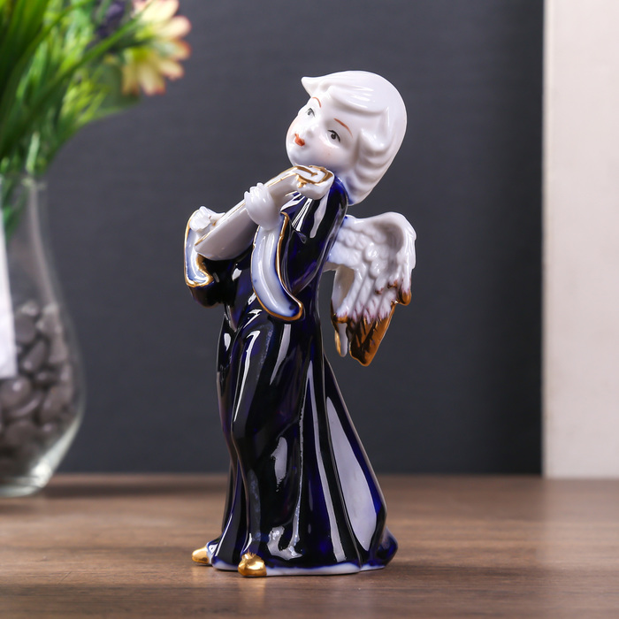 Сувенир керамика под фарфор "Ангел с музыкальным инструментом" кобальт 15х8х7 см