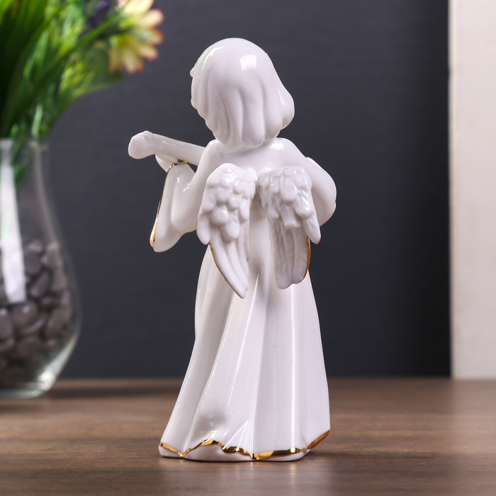 Сувенир керамика под фарфор "Ангел с музыкальным инструментом" белый с золотом 15х8х7 см