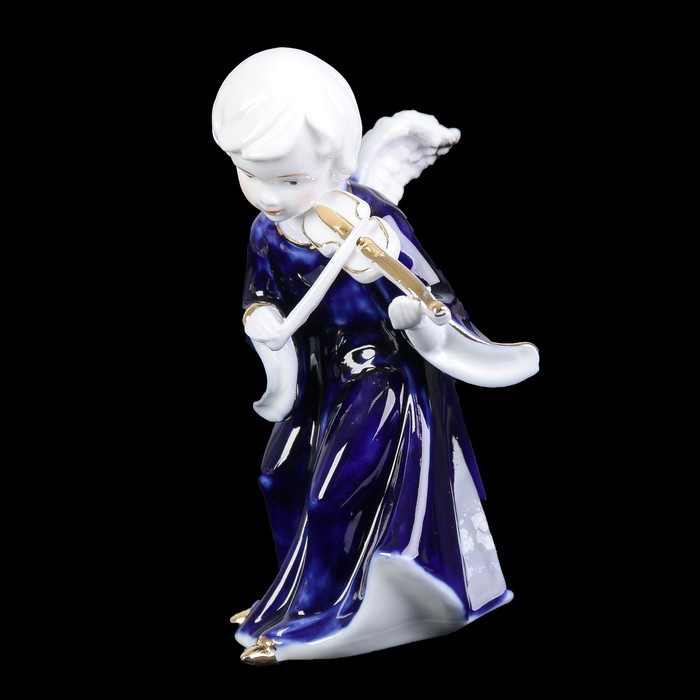 Сувенир керамика под фарфор "Ангел со скрипкой" кобальт 15,5х7х8,5 см