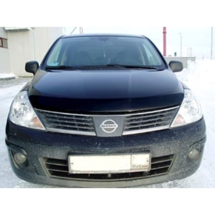 Дефлектор капота темный NISSAN TIIDA 2006-2011