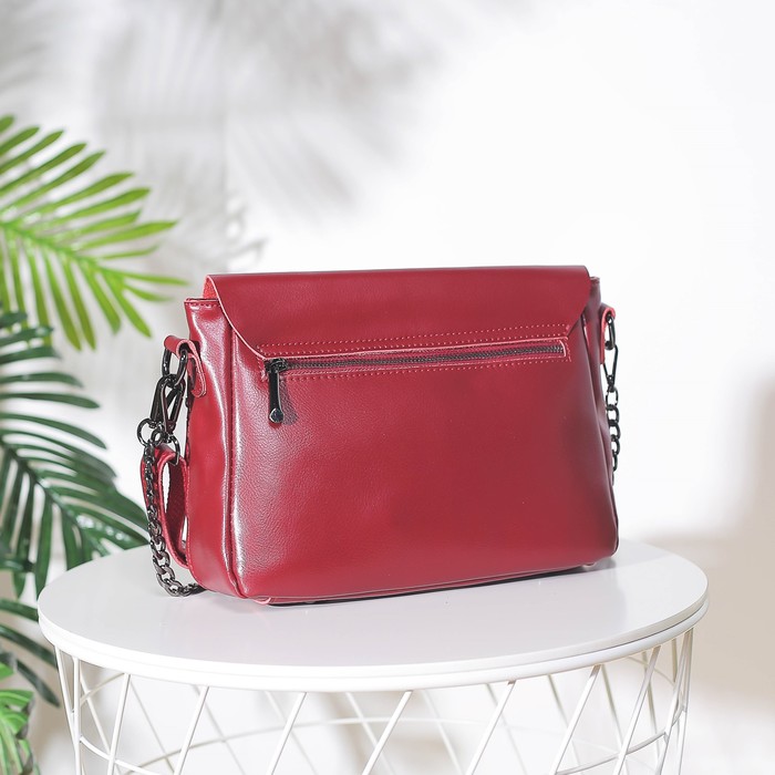 Сумка женская, отдел с перегородкой на молнии, 3 наружных кармана, длинный ремень, цвет бордовый