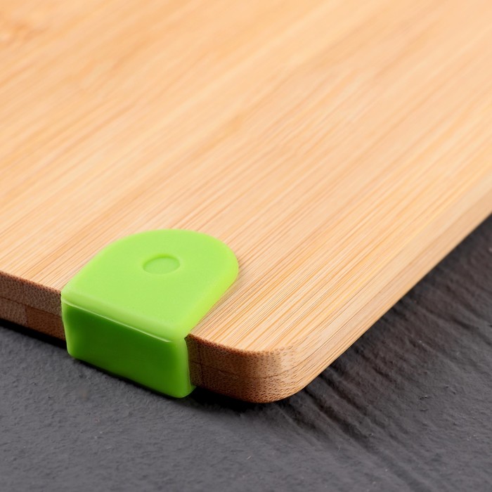 Доска разделочная 33х24х1,2 см, с силиконовыми вставками