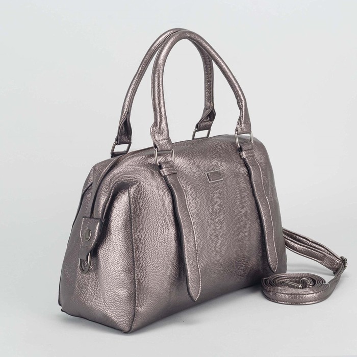 Сумка женская, отдел на молнии, наружный карман, длинный ремень, цвет серебристый