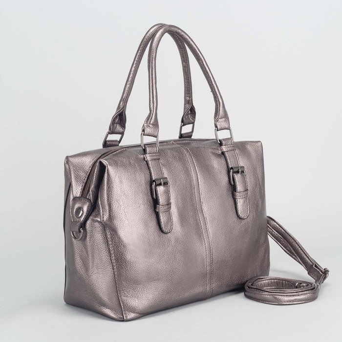 Сумка женская, отдел на молнии, наружный карман, длинный ремень, цвет серебристый