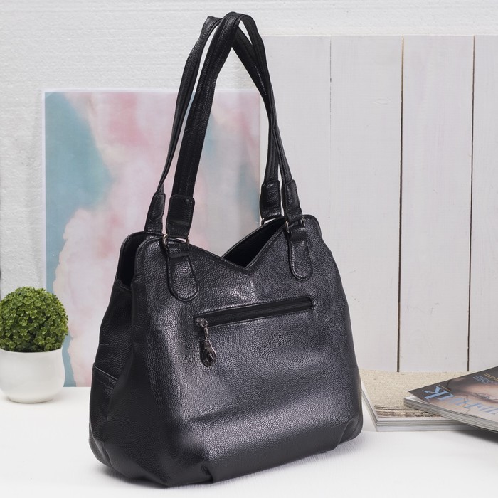 Сумка женская, 2 отдела на молниях, наружный карман, цвет чёрный