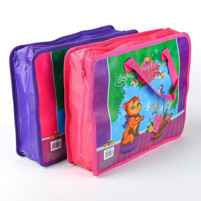 Папка формат А4 на молнии с ручками рисунок Киски МИКС