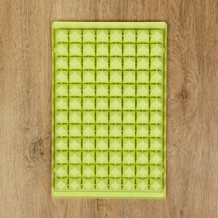 Форма для льда и шоколада 96 ячеек "Сапфир" 31х20х2 см, цвета МИКС