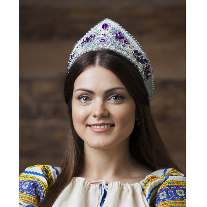 Кокошник "Венец - 2" с сиреневыми камнями, цвет золотой