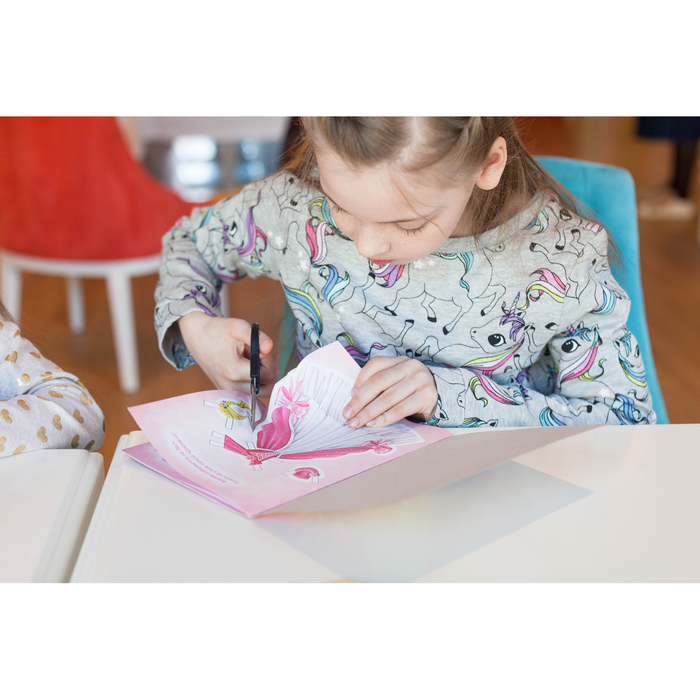 Книга куколка бумажная "Леди Амелия" 20 стр