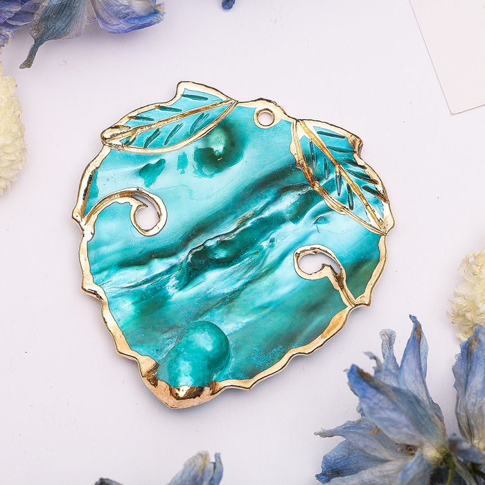 Подвеска "Перламутр с жемчугом" листочек, цвет бирюзовый