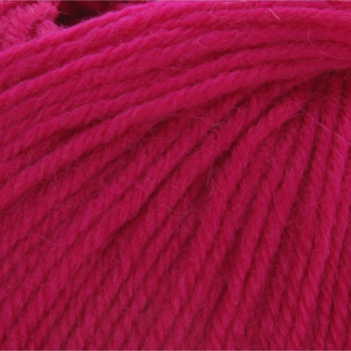 Пряжа "Gold baby" 48% шерсть, 52% иск.шелк 150м/50гр (229 яр. малиновый )