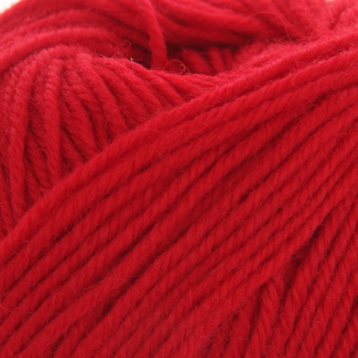 Пряжа "Gold baby" 48% шерсть, 52% иск.шелк 150м/50гр (2221 красный)