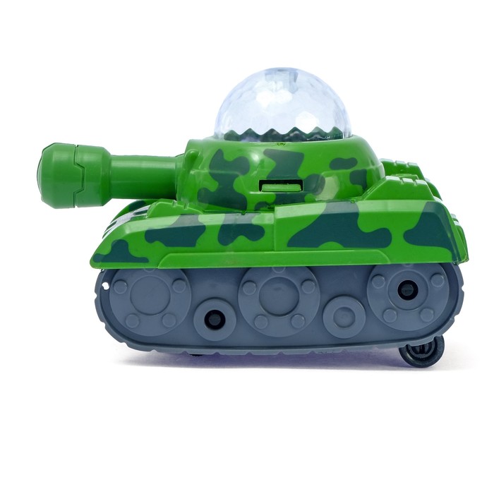 Танк "Защитник", работает от батареек, световые и звуковые эффекты