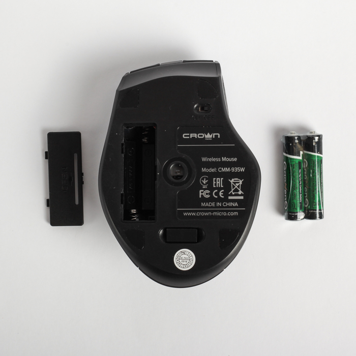 Мышь CROWN CMM-935W black, 6 кнопок, Soft-touch пластик, ААА*2шт (в комплекте), б/проводн.