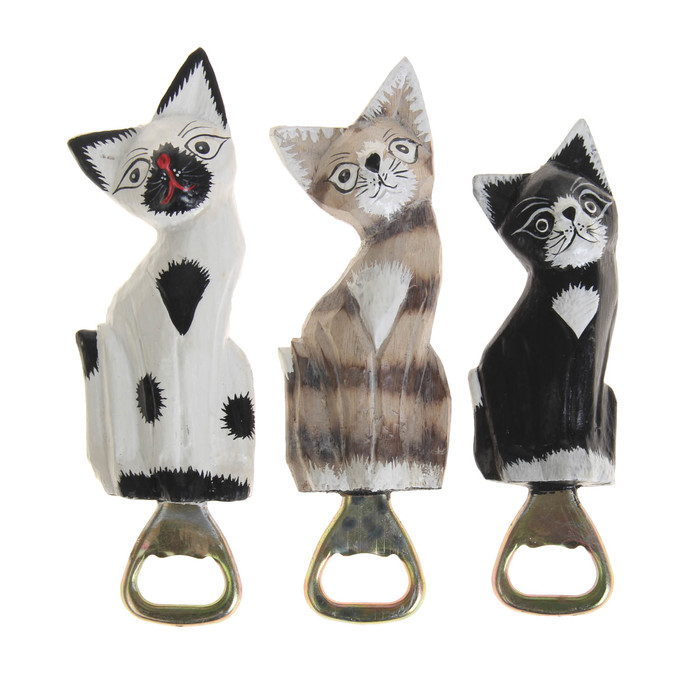 Сувенир "Кошка-открывашка" дерево 20 см  МИКС