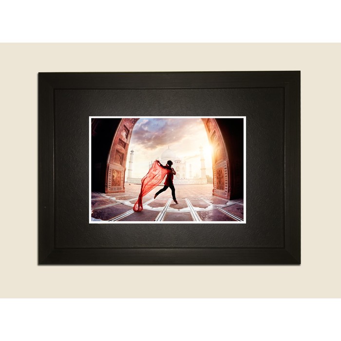 Картина в дизайнерской раме "Вдохновение" серии Black, 40х30см