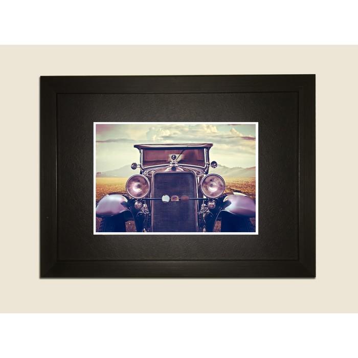 Картина в дизайнерской раме "Автомобиль" серии Black, 40х30см