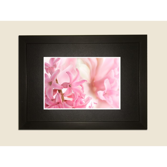 Картина в дизайнерской раме "Розовые цветочки сирени" серии Black, 40х30см
