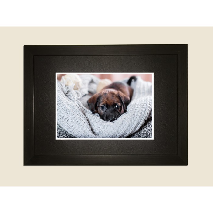Картина в дизайнерской раме "Малыш" серии Black, 40х30см