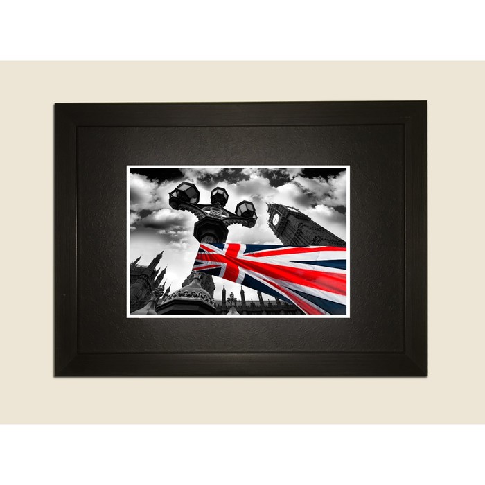 Картина в дизайнерской раме "Лондонский флаг. Биг Бэн" серии Black, 30х20см