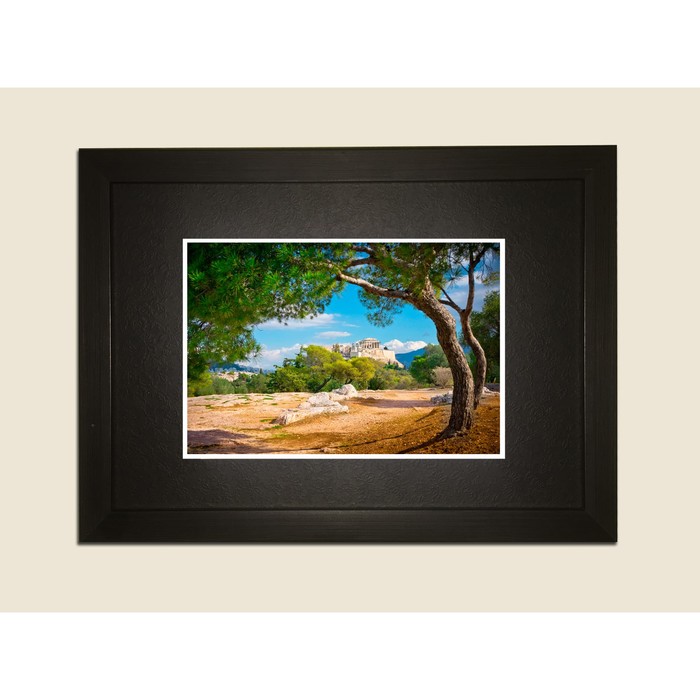 Картина в дизайнерской раме "Стильный красивый пейзаж" серии Black, 40х30см