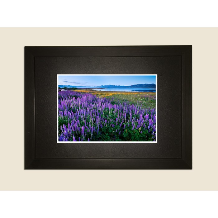 Картина в дизайнерской раме "Лавандовое поле" серии Black, 40х30см
