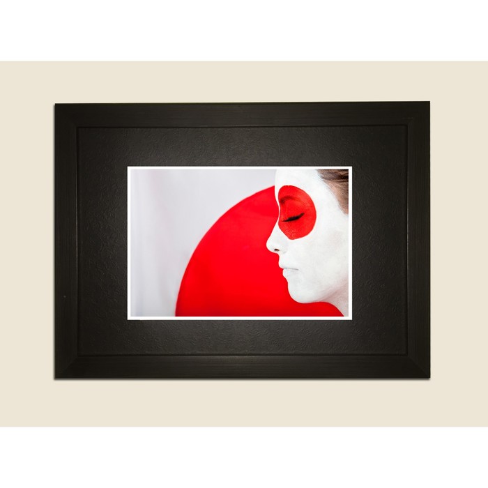 Картина в дизайнерской раме "Сон" серии Black, 30х20см