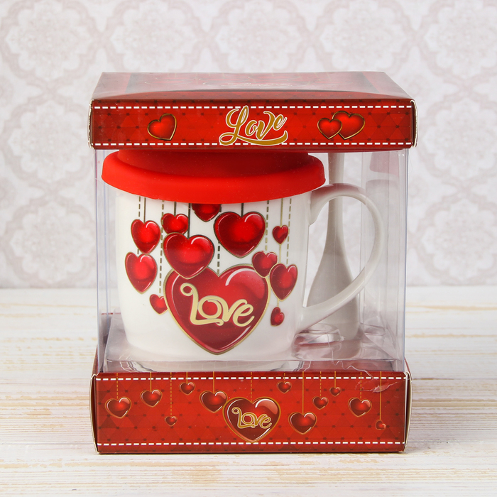 Кружка 300 мл "Сердца", с силиконовой крышкой и ложкой, рисунок МИКС