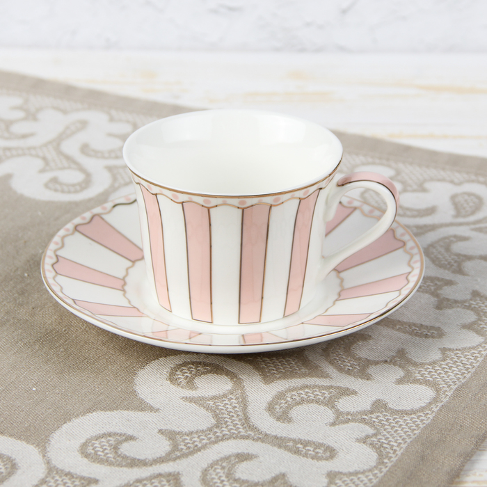 Чайная пара 180 мл "Гастроли", блюдце 14,8 см, цвет розовый