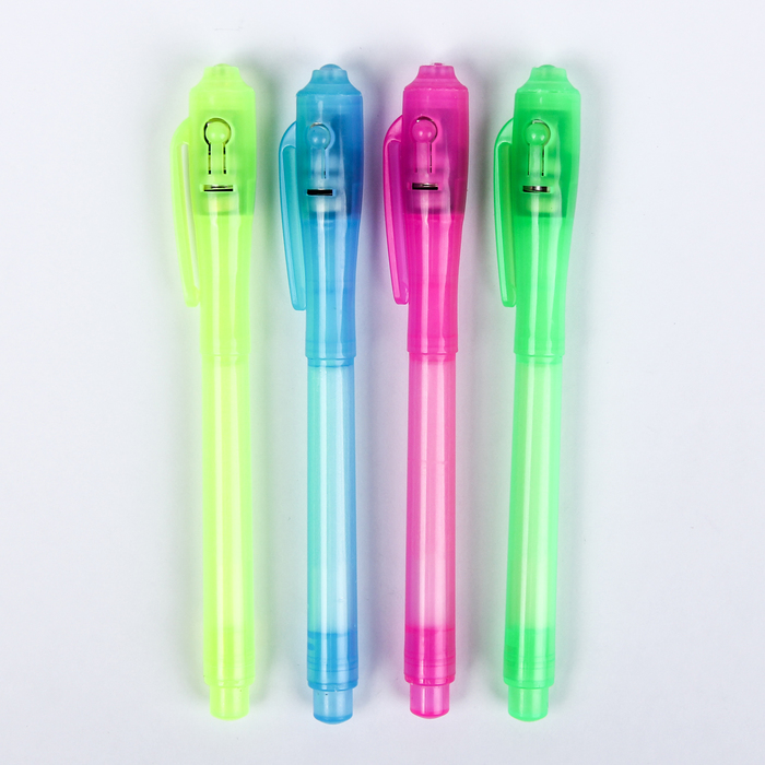 Маркер Шпион с невидимыми чернилами (надпись видно при подсвечивании фонариком) 241536