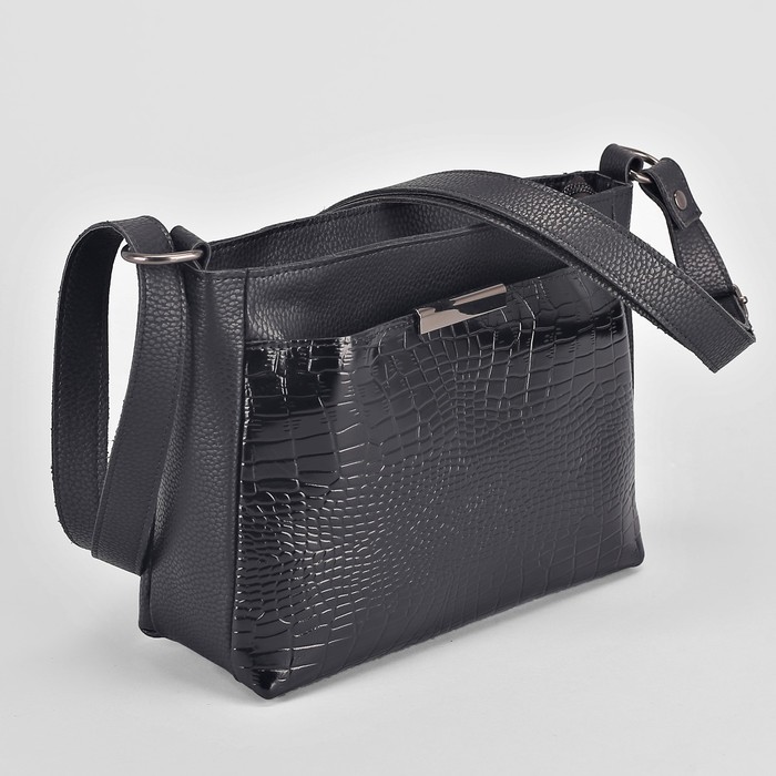 Сумка женская, отдел с перегородкой на молнии, 2 наружных кармана, крокодил лак, цвет чёрный
