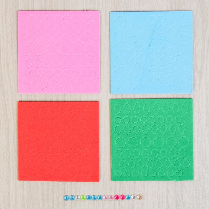 Мозаика фигурными стикерами "Медвежонок" + стразы