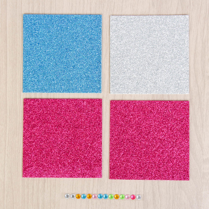 Мозаика фигурными стикерами "Пони" + стразы