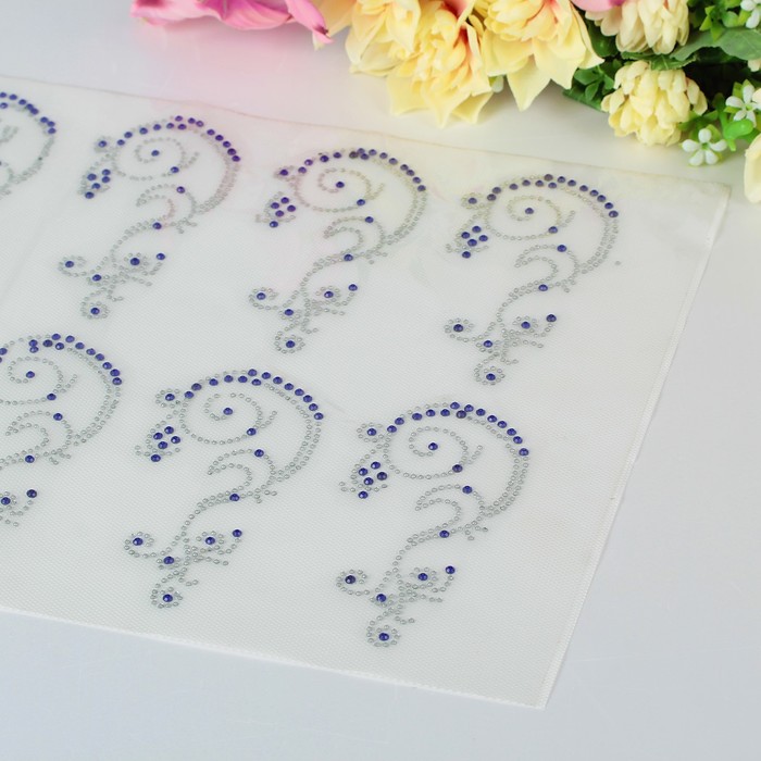 Термоаппликация из страз "Узор", 11,5*8см, 12шт на листе, цвет белый/голубой