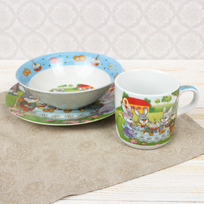 Набор детской посуды "Крольчата на обеде", 3 предмета: кружка 230 мл, миска 400 мл, тарелка 18 см