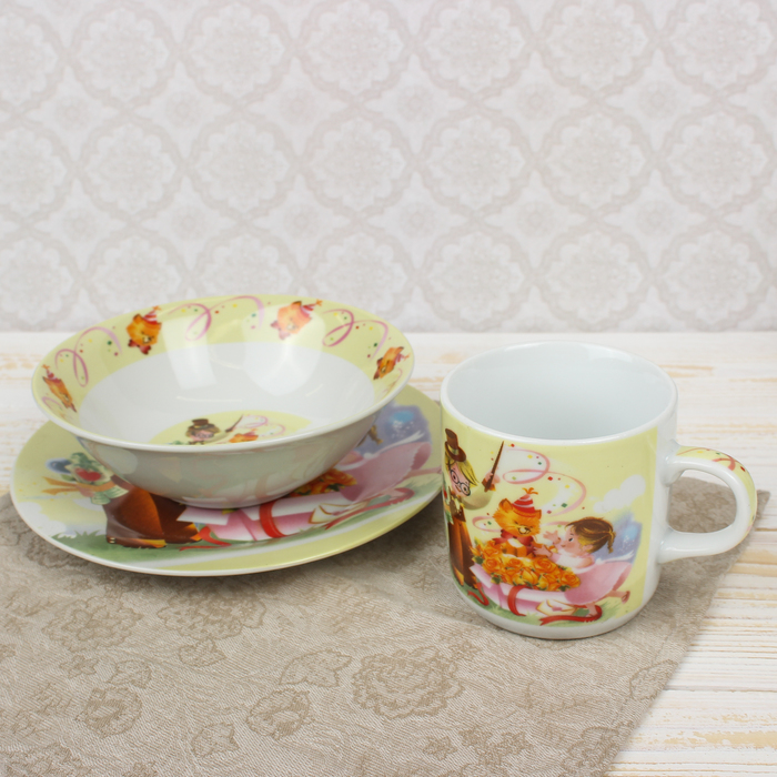 Набор детской посуды "День рождения", 3 предмета: кружка 230 мл, миска 400 мл, тарелка 18 см