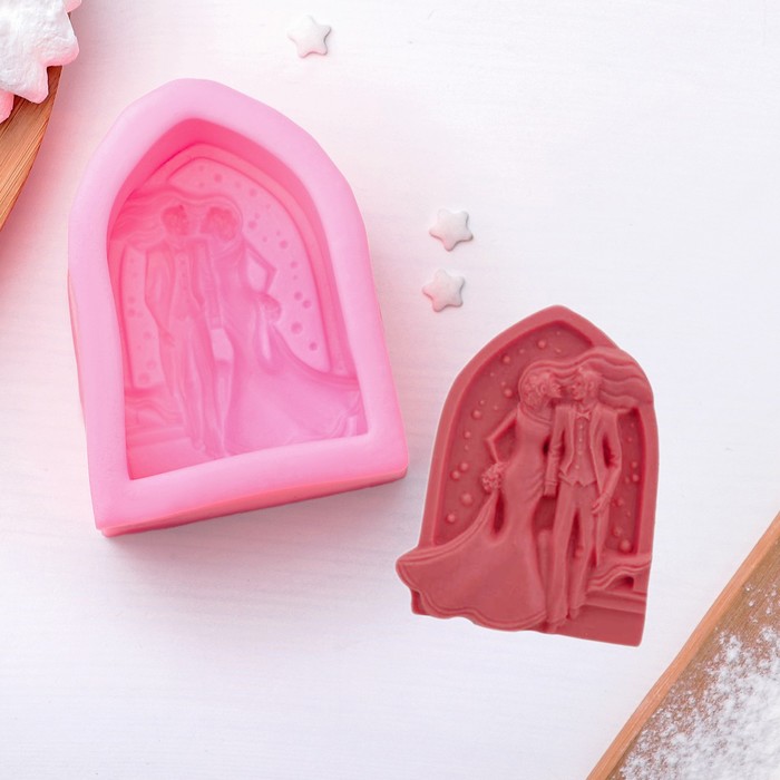 Молд 8,7х6,7х3,8 см "Свадьба"