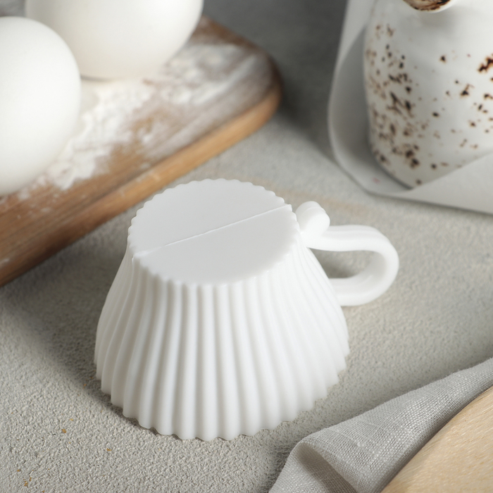 Форма для выпечки "Алиса в стране чудес" 9х7,5х4,5 см, МИКС